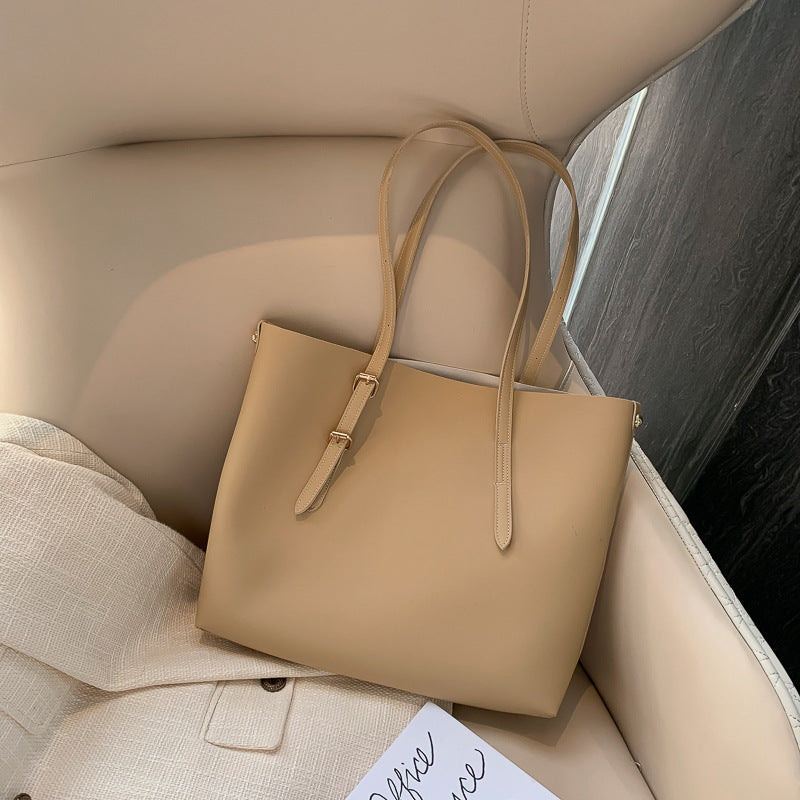 Relaxed Everyday Bucket Tote — product image 7
