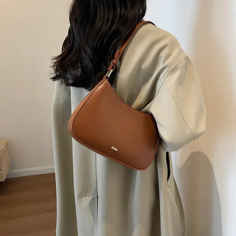 Classic Everyday Shoulder Bag — product image 9